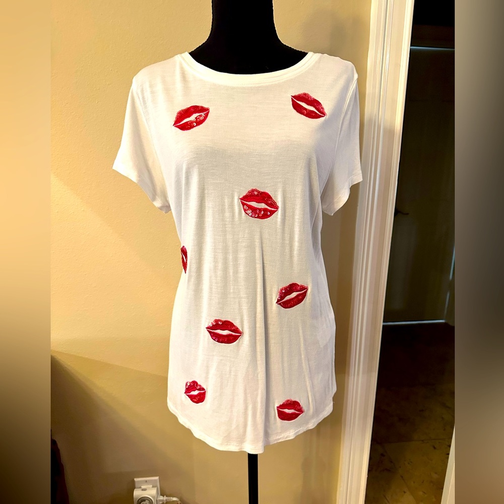 INC Red Lips sequin Appliqué T Shirt Size L Super Cute